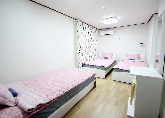 Jeong House 2*