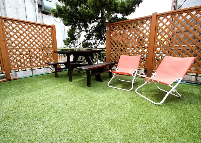 Jeong House 2*